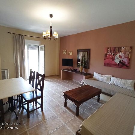 Ydna Family Hotel Apartments Possidi Luaran gambar