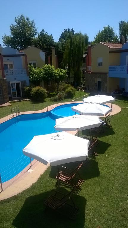 Ydna Family Hotel Apartments Possidi Luaran gambar